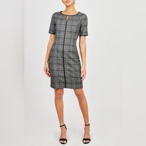 Tahari Gray & Black Plaid Knee Length Short Sleeve Dress